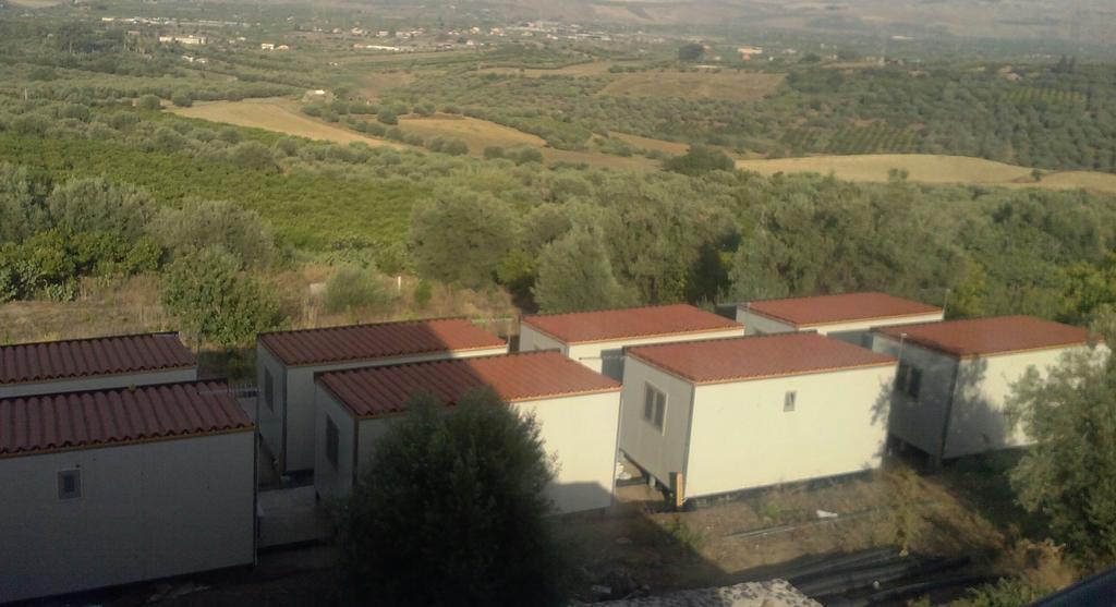 Sivillage Motta SantʼAnastasia Exterior foto